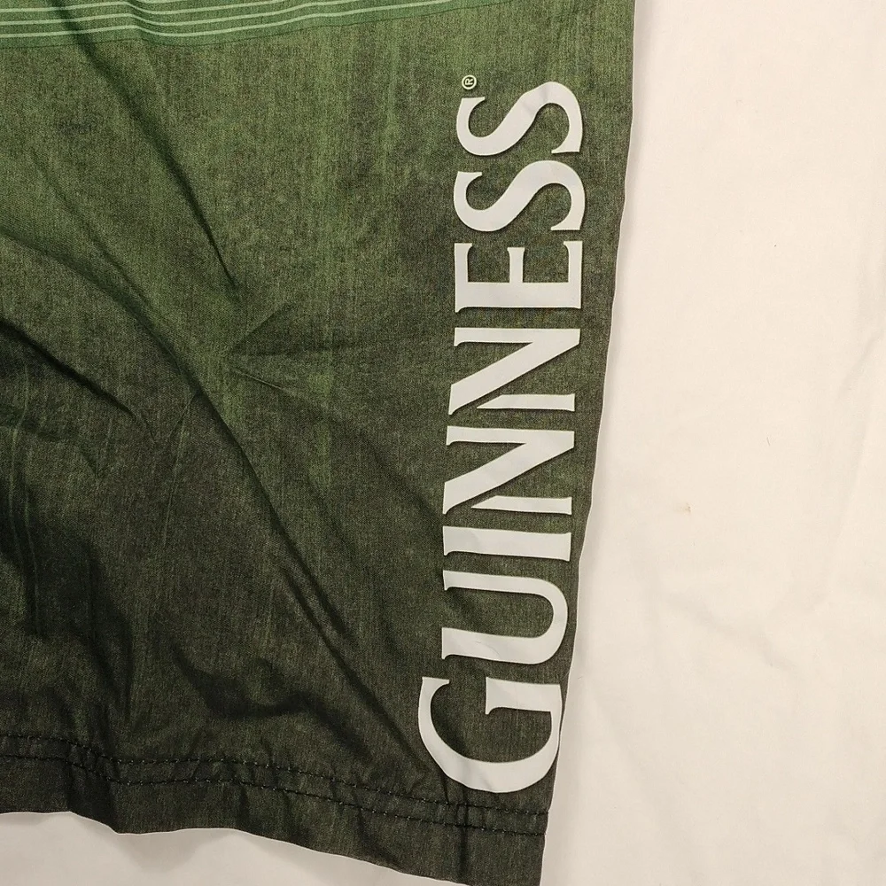 Guinness men's swim trunks size large